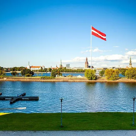 Amazing View To Old Appartement Riga